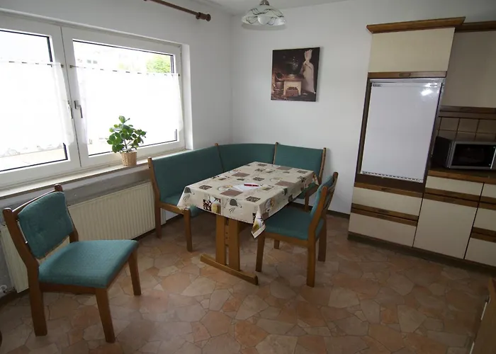 Modern Wissenbach 1 Lejlighed *